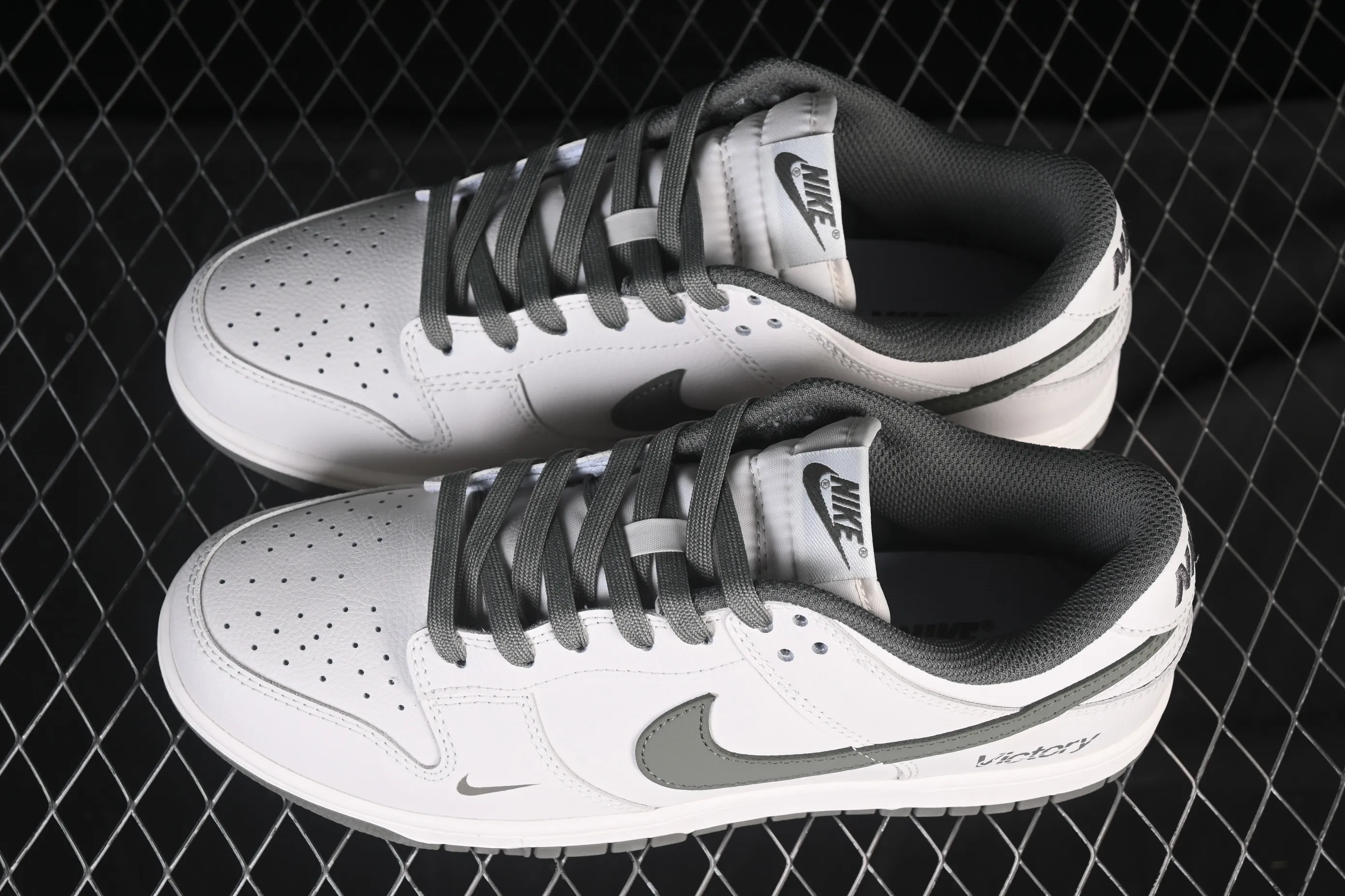 All categories Nk SB Dunk Series Nk SB Dunk Low High-end customized low-top sneakers Nike SB Dunk Low "Just Do It" Anniversary high-end customized low-top casual sneakers WG0508-043